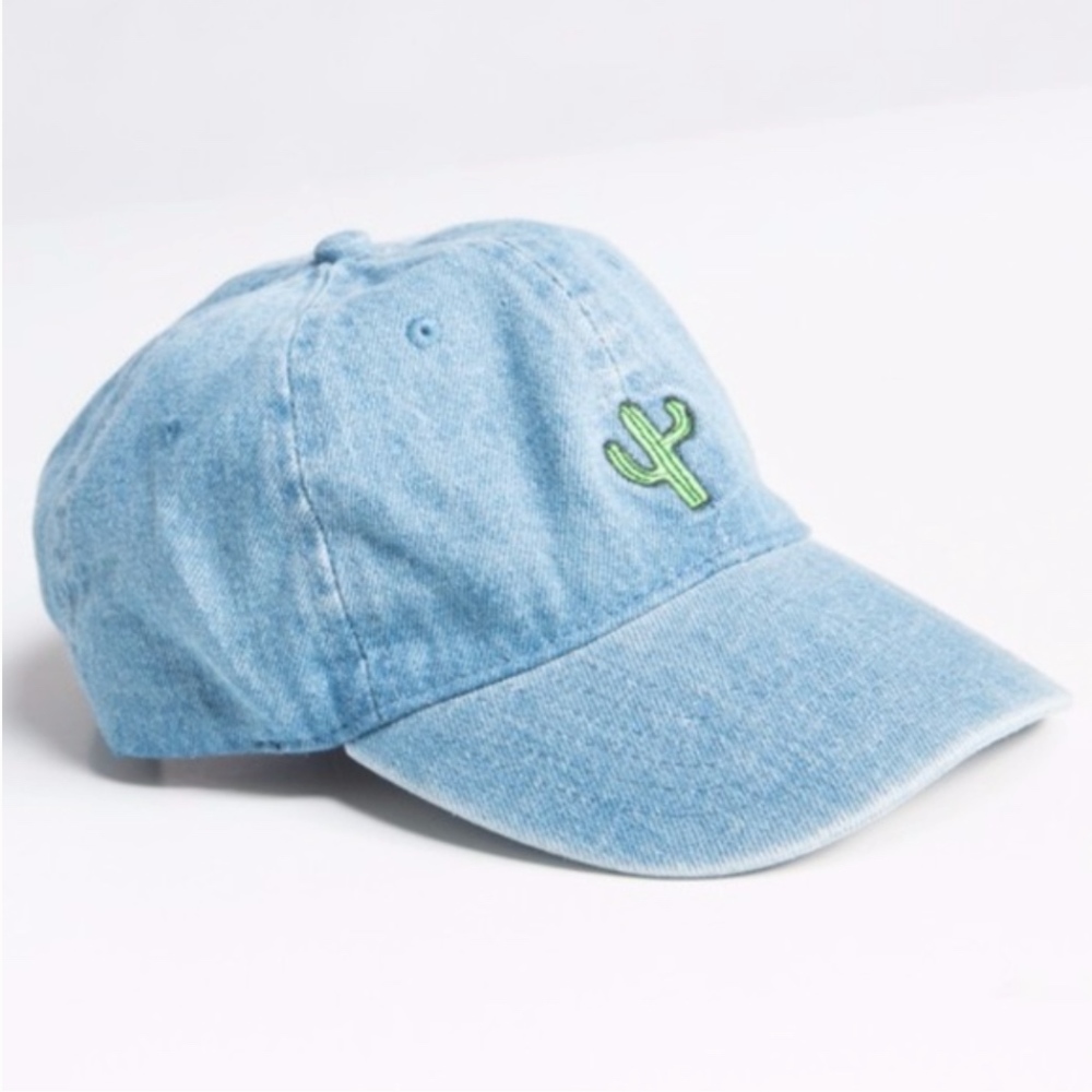 ASSORTMENT OF DENIM HATS - Picture 4 of 8
